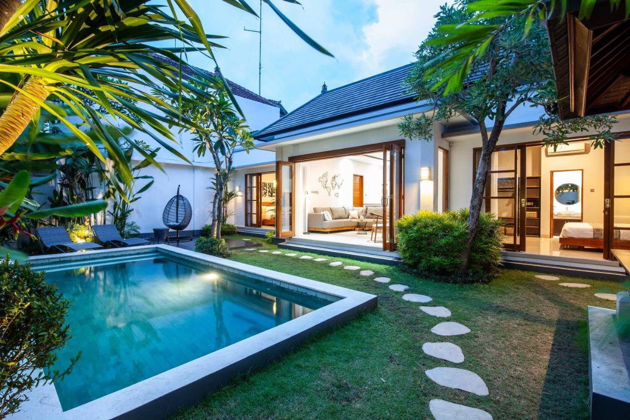 Villa Voyage 4 Seminyak  Exterior photo